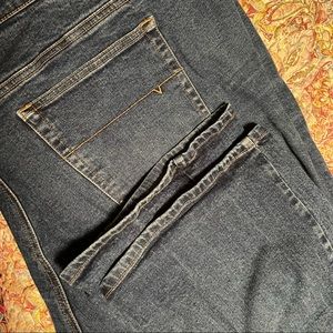 Venezia:  jeans size 26 average